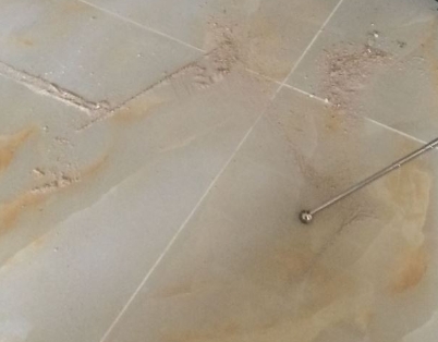 青秀瓷砖空鼓维修公司分享粘合剂选择不当在瓷砖铺贴过程中可能导致以下问题